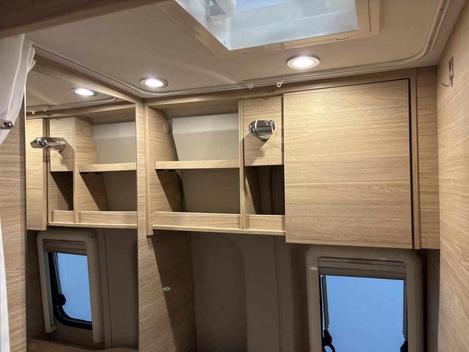 ROADCAR VAN R 540 2021