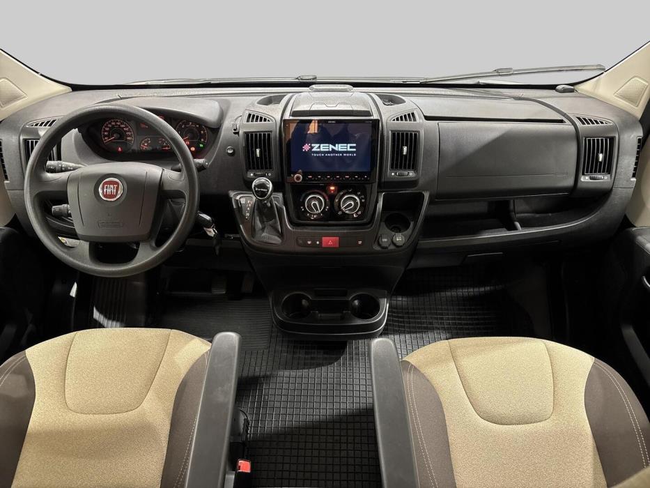 ROADCAR VAN R 540 2021