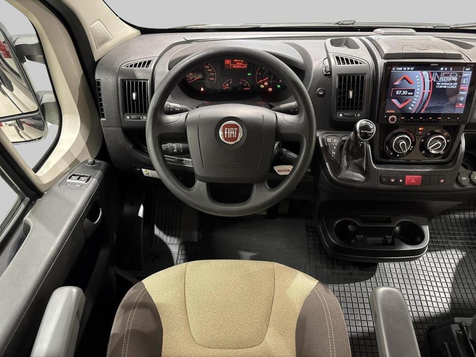 ROADCAR VAN R 540 2021