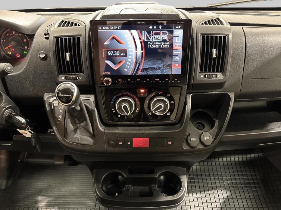 ROADCAR VAN R 540 2021