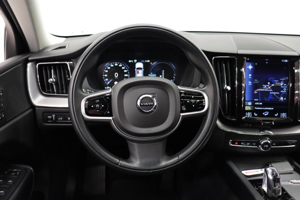 VOLVO XC60 2019