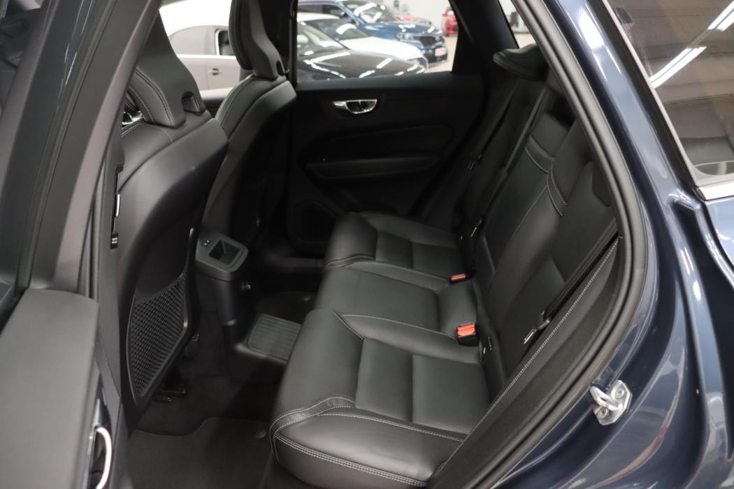 VOLVO XC60 2019