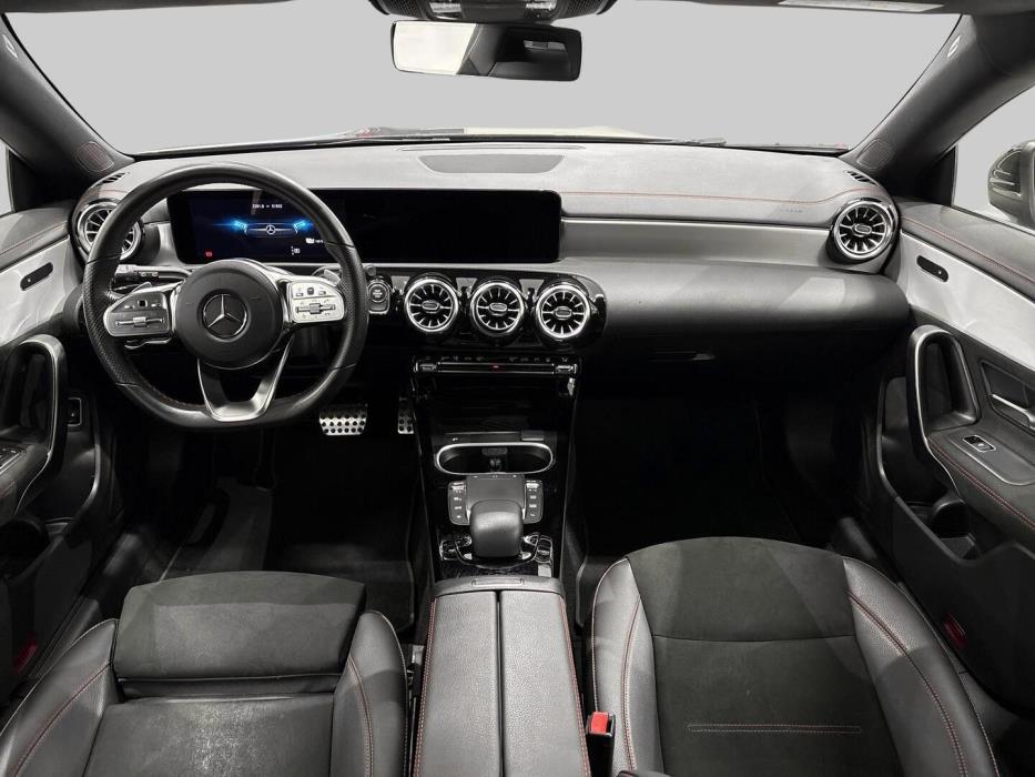 MERCEDES-BENZ CLA 2023