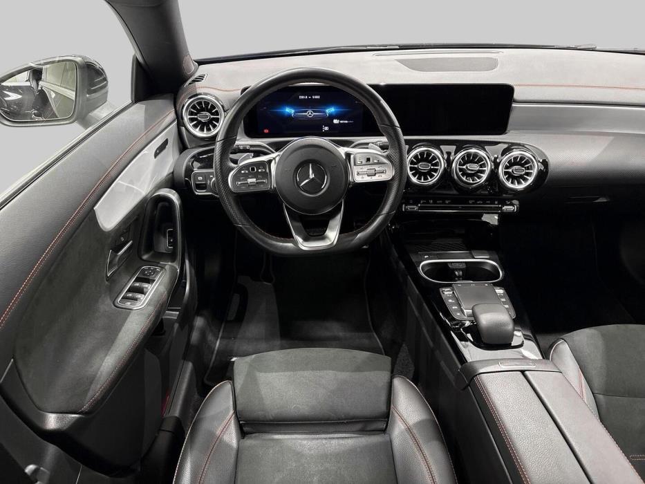 MERCEDES-BENZ CLA 2023