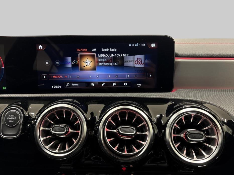 MERCEDES-BENZ CLA 2023