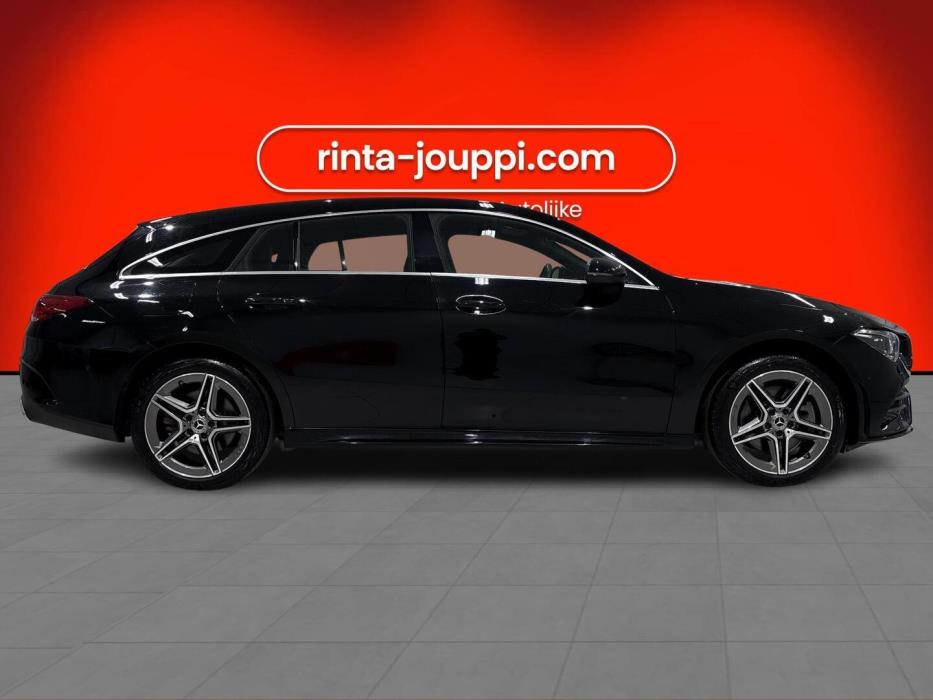 MERCEDES-BENZ CLA 2023
