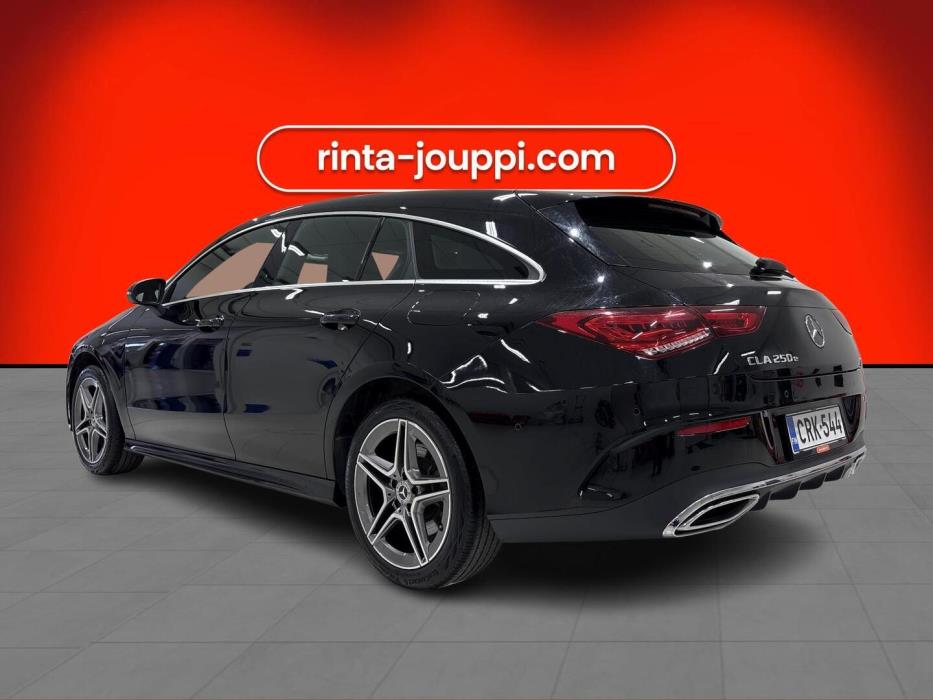 MERCEDES-BENZ CLA 2023