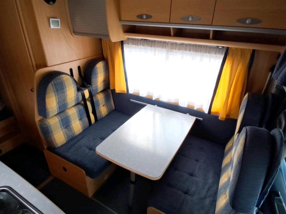 DETHLEFFS A 5881 ADVANTAGE GLOBETROTTER 2004