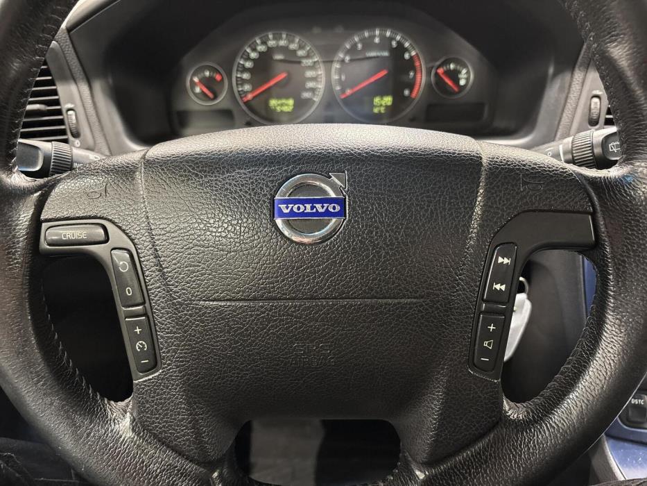 VOLVO V70 2005