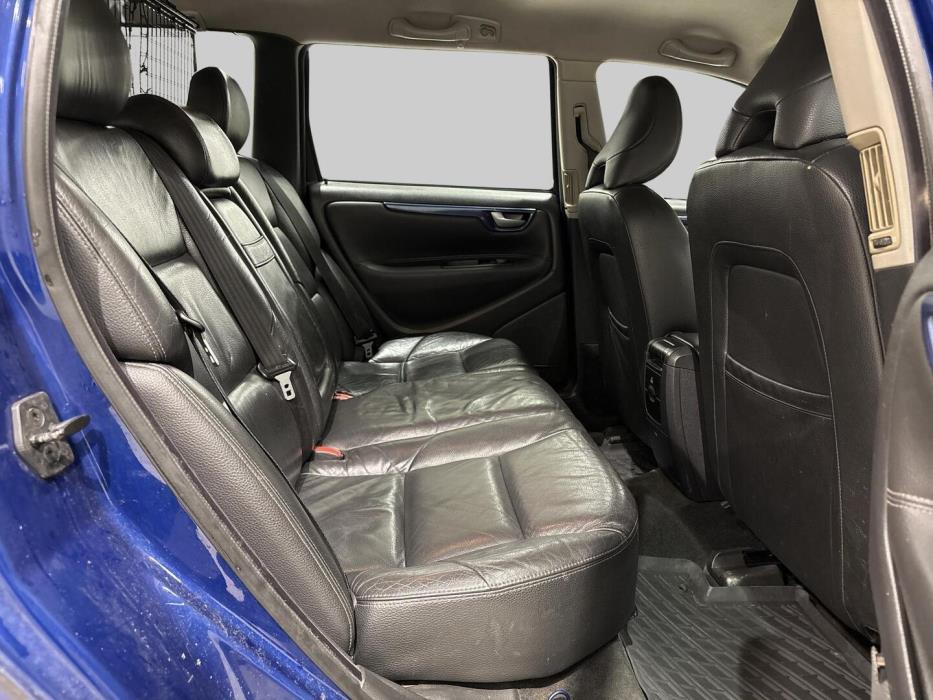 VOLVO V70 2005