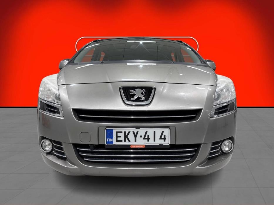 PEUGEOT 5008 2010