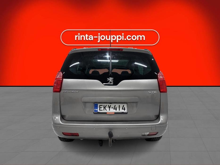 PEUGEOT 5008 2010