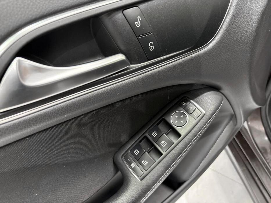 MERCEDES-BENZ B 2017