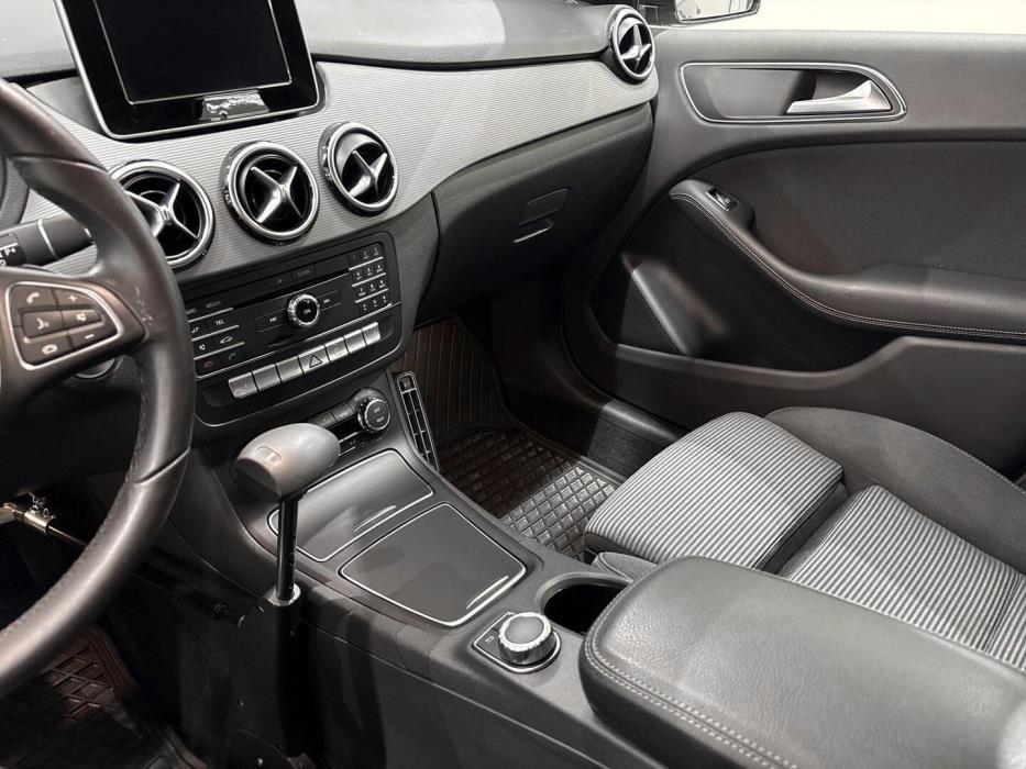 MERCEDES-BENZ B 2017