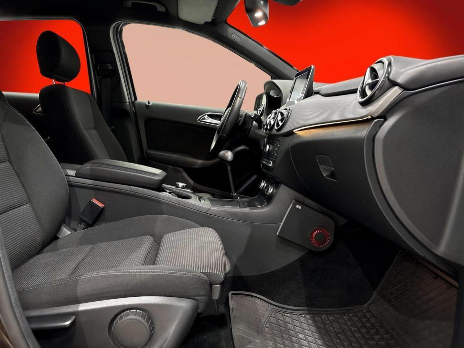 MERCEDES-BENZ B 2017