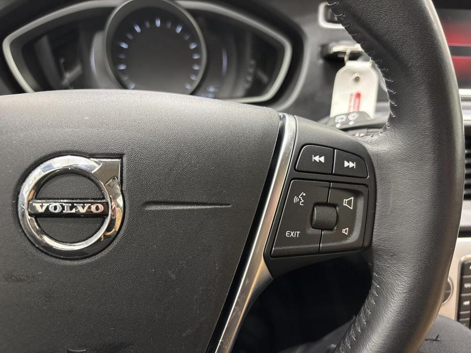 VOLVO V40 Cross Country 2018