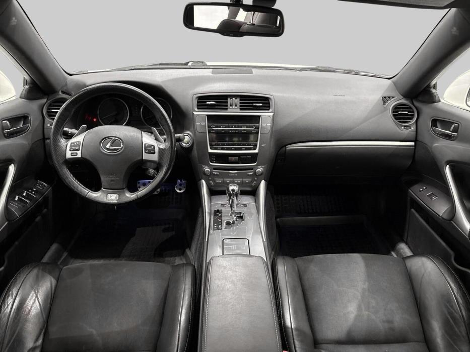 LEXUS IS 2012