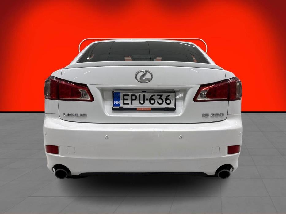 LEXUS IS 2012