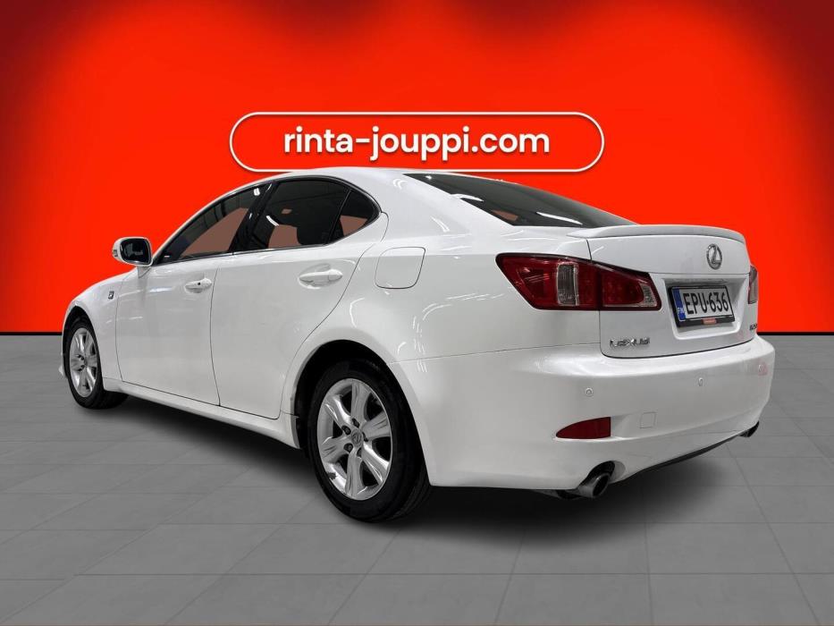 LEXUS IS 2012
