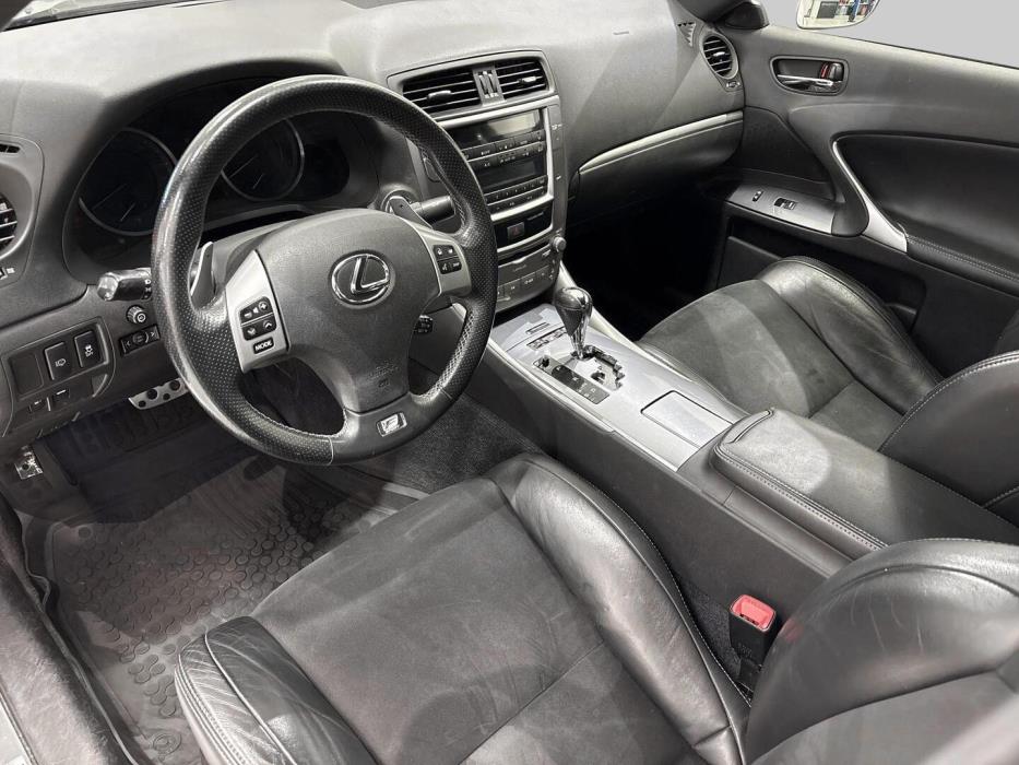 LEXUS IS 2012