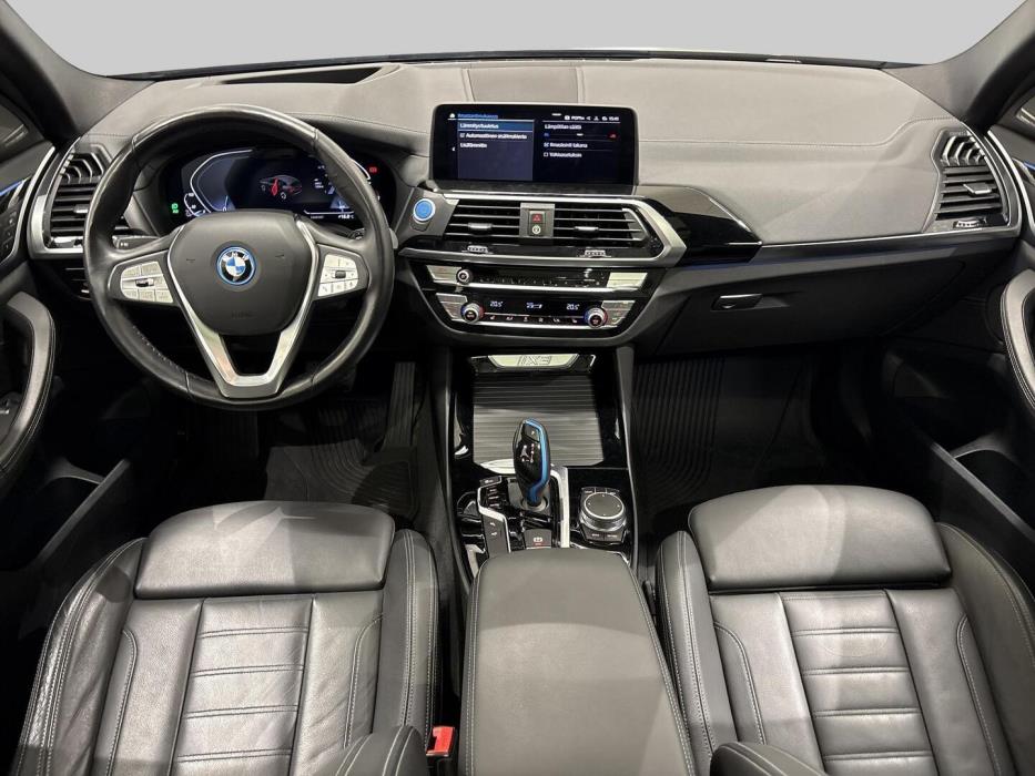 BMW iX3 2021