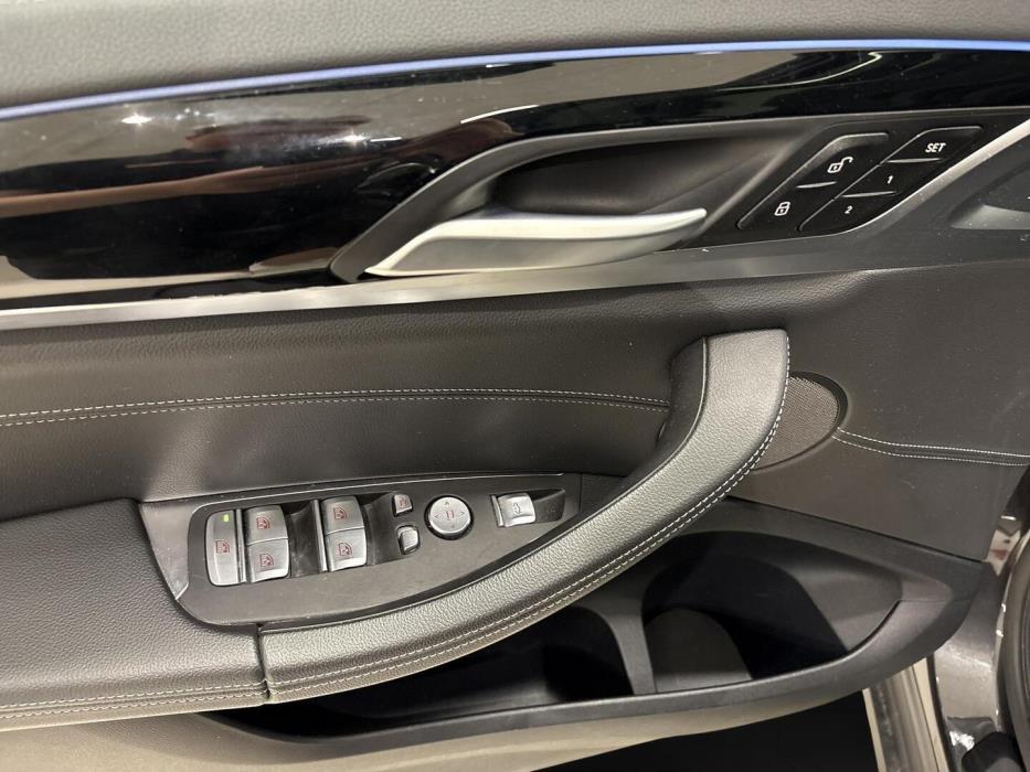 BMW iX3 2021