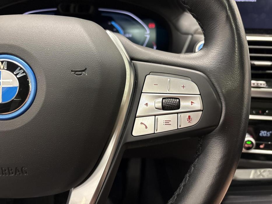 BMW iX3 2021