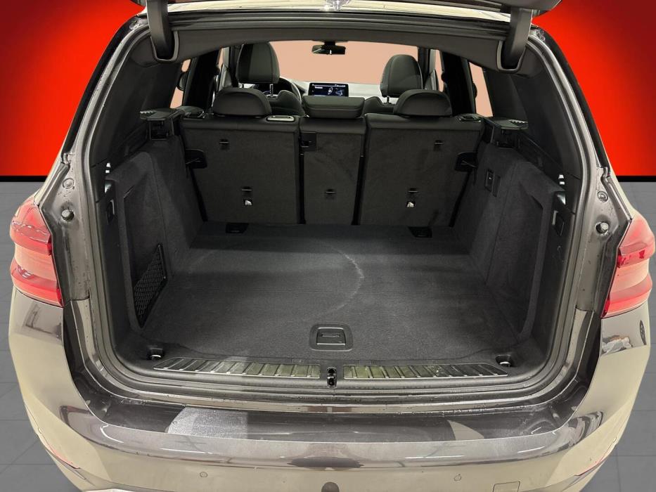 BMW iX3 2021