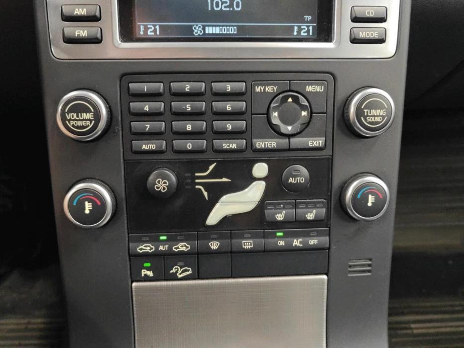 VOLVO XC70 2008