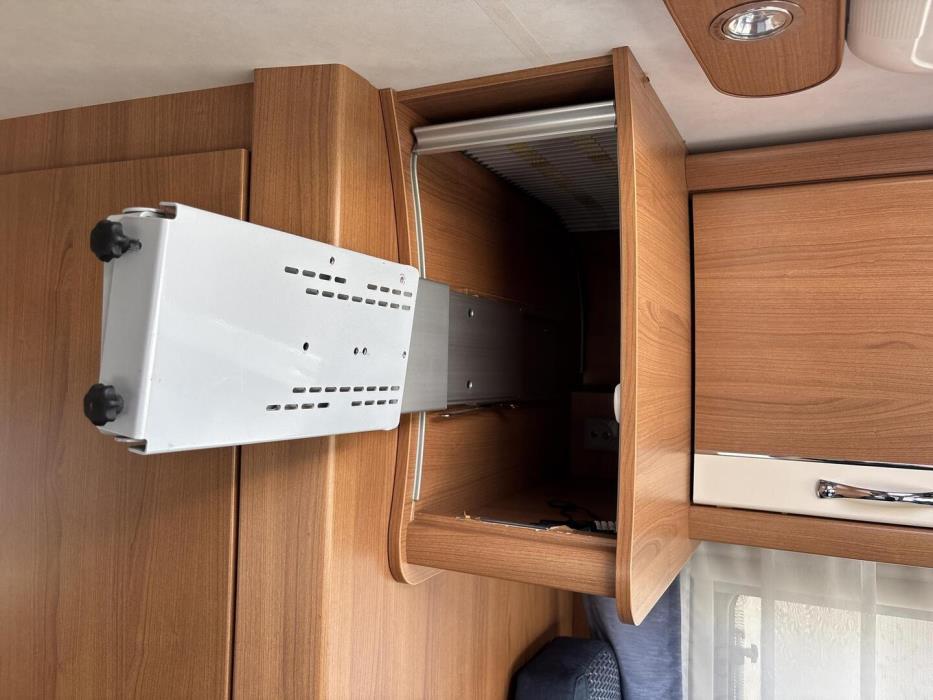 LMC LIBERTY I 680G 2010