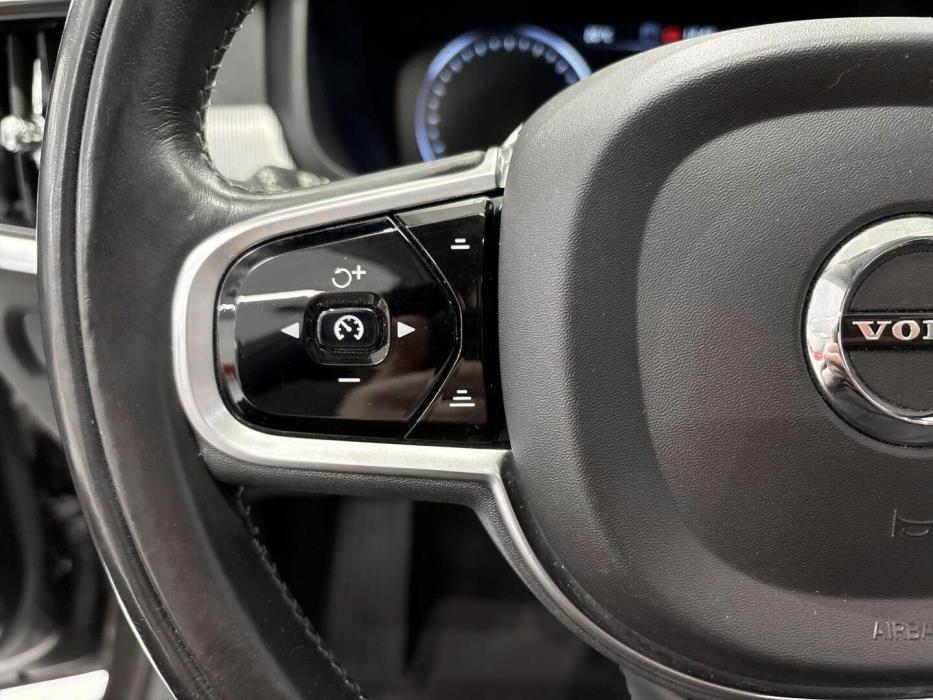 VOLVO V90 2019