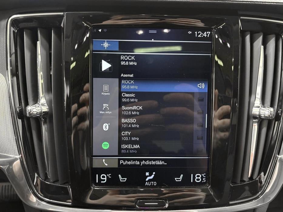 VOLVO V90 2019