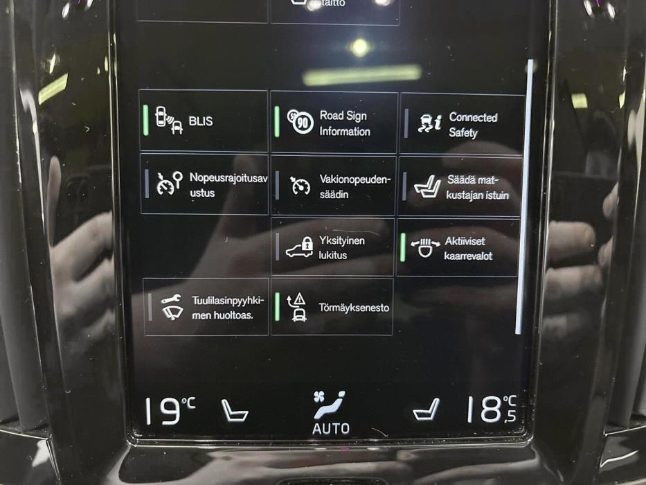 VOLVO V90 2019