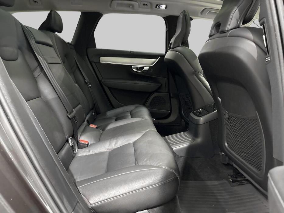 VOLVO V90 2019