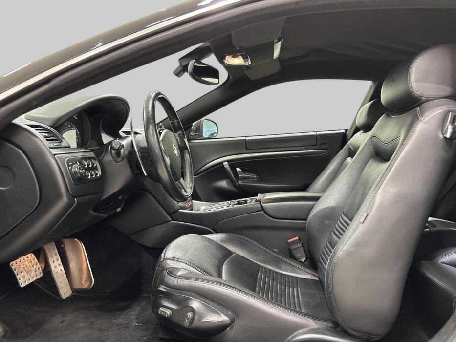 MASERATI GranTurismo 2010