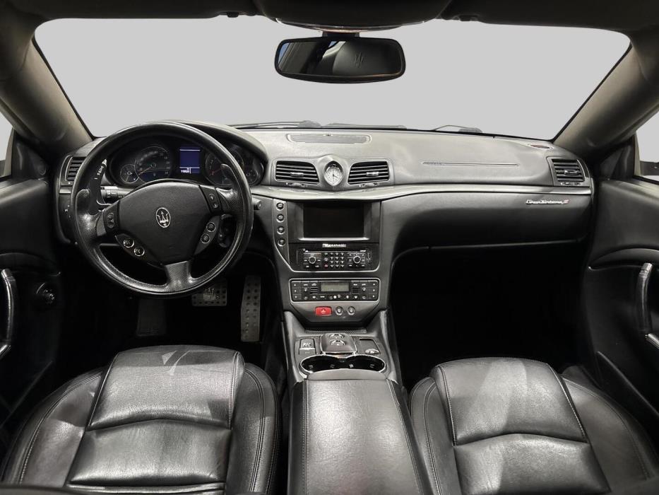 MASERATI GranTurismo 2010