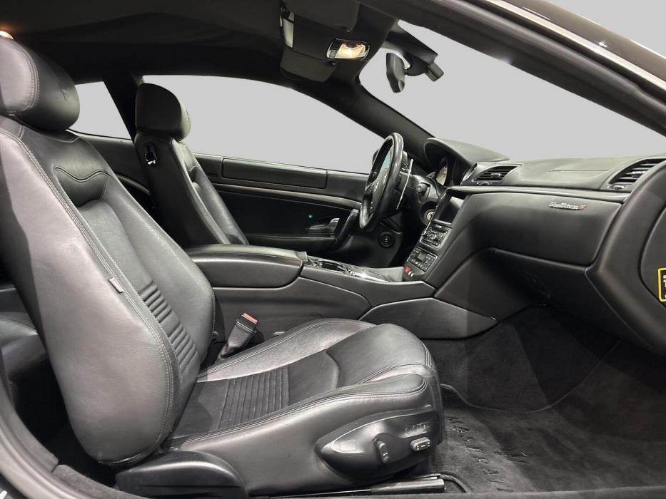 MASERATI GranTurismo 2010