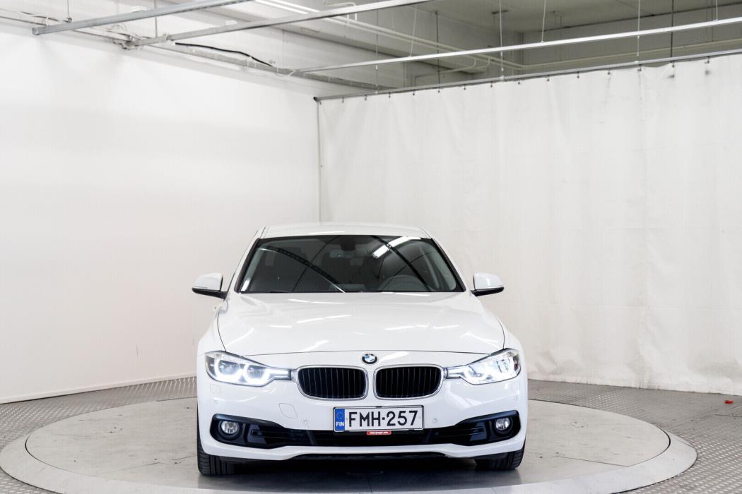 BMW 320 2016
