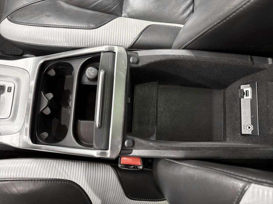 VOLVO V70 2012