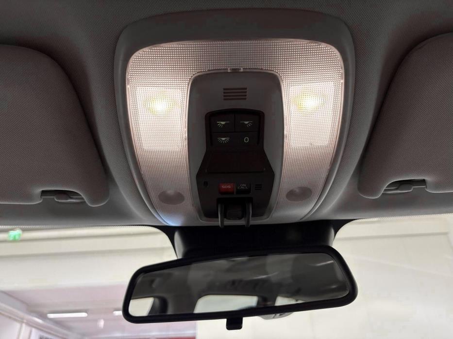 VOLVO V70 2012
