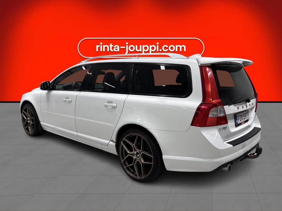 VOLVO V70 2012