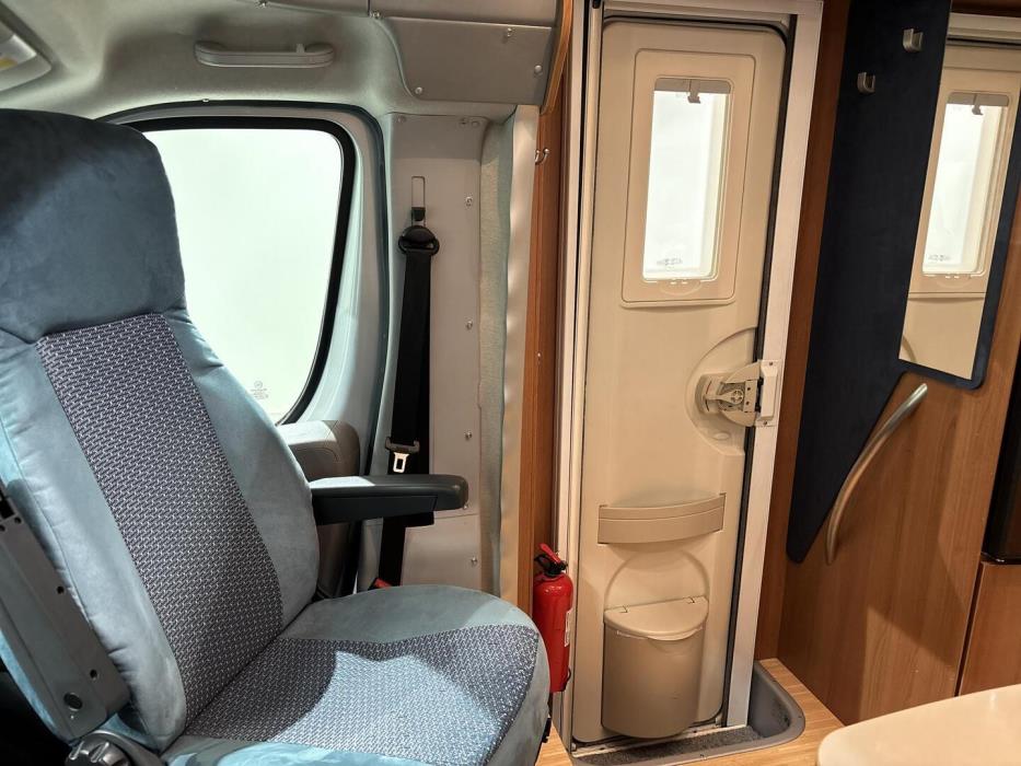 LMC T 592 LIBERTY 2008