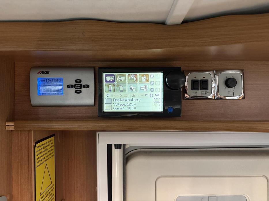 LMC T 592 LIBERTY 2008