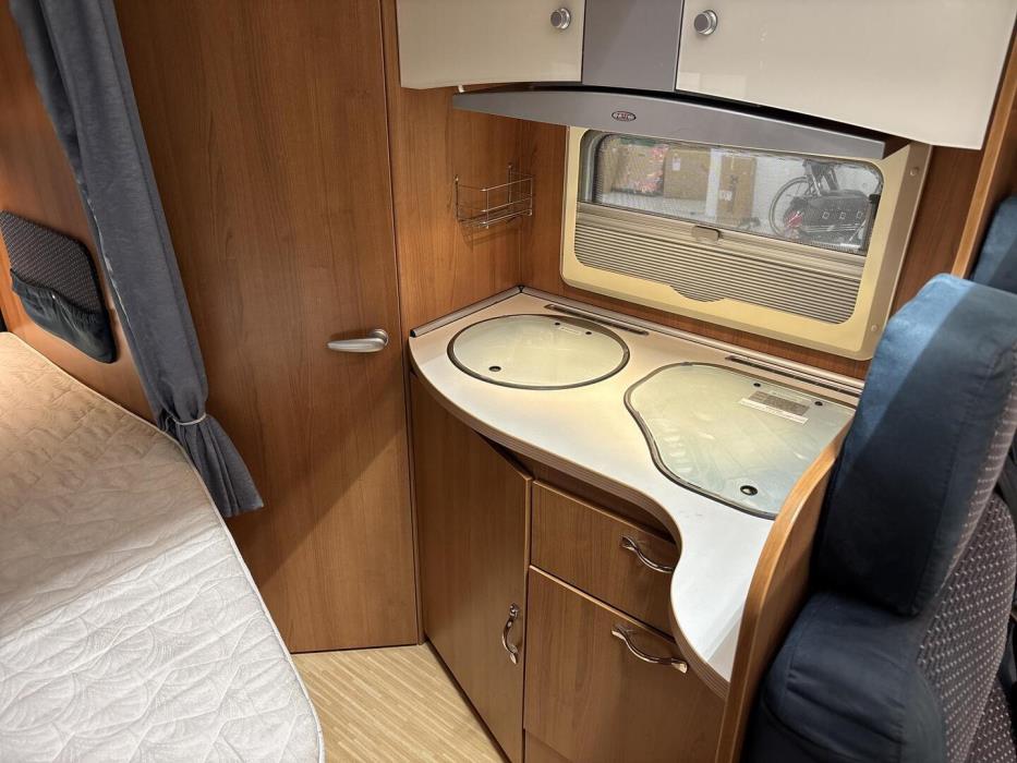 LMC T 592 LIBERTY 2008