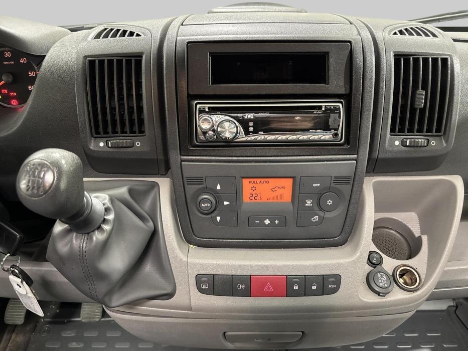 LMC T 592 LIBERTY 2008