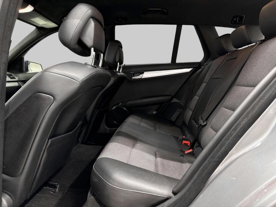 MERCEDES-BENZ C 2009