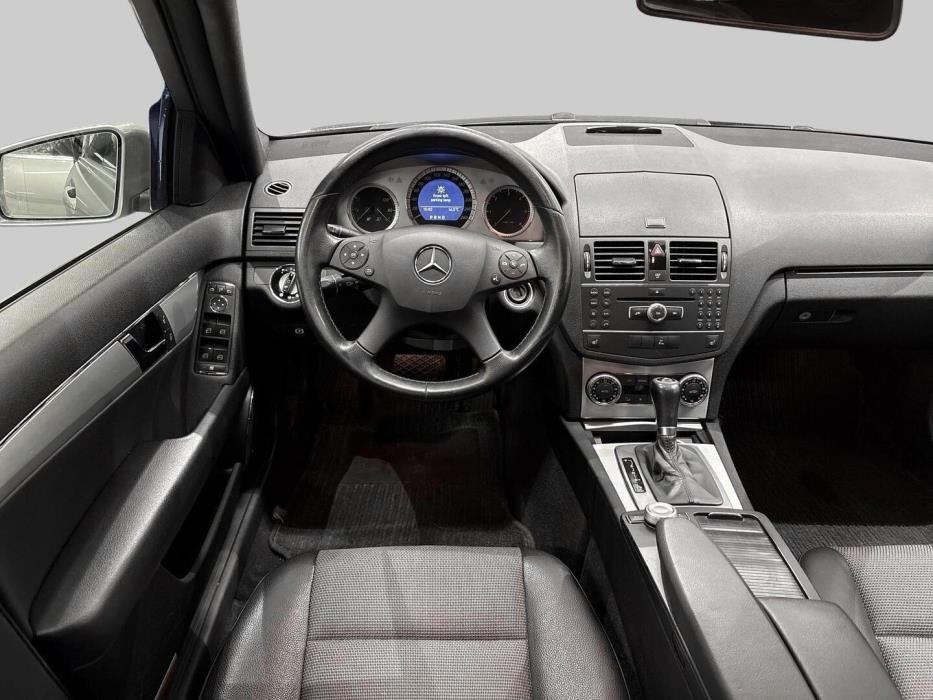 MERCEDES-BENZ C 2009