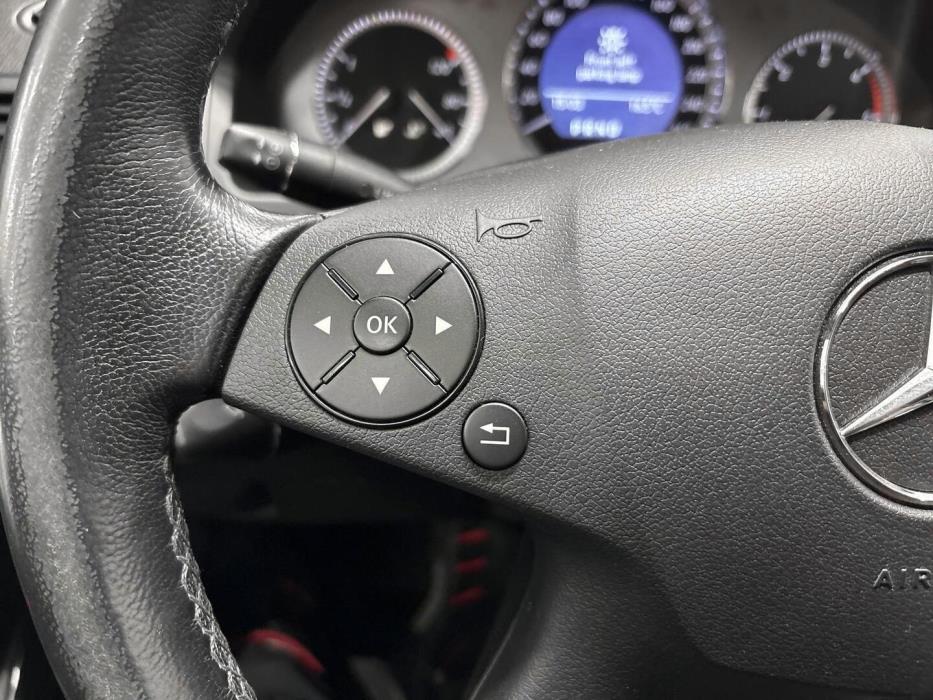 MERCEDES-BENZ C 2009