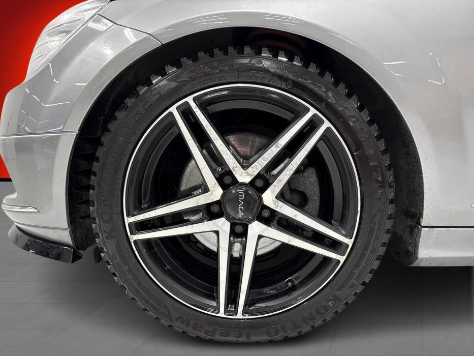 MERCEDES-BENZ C 2009