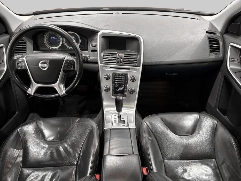 VOLVO XC60 2011